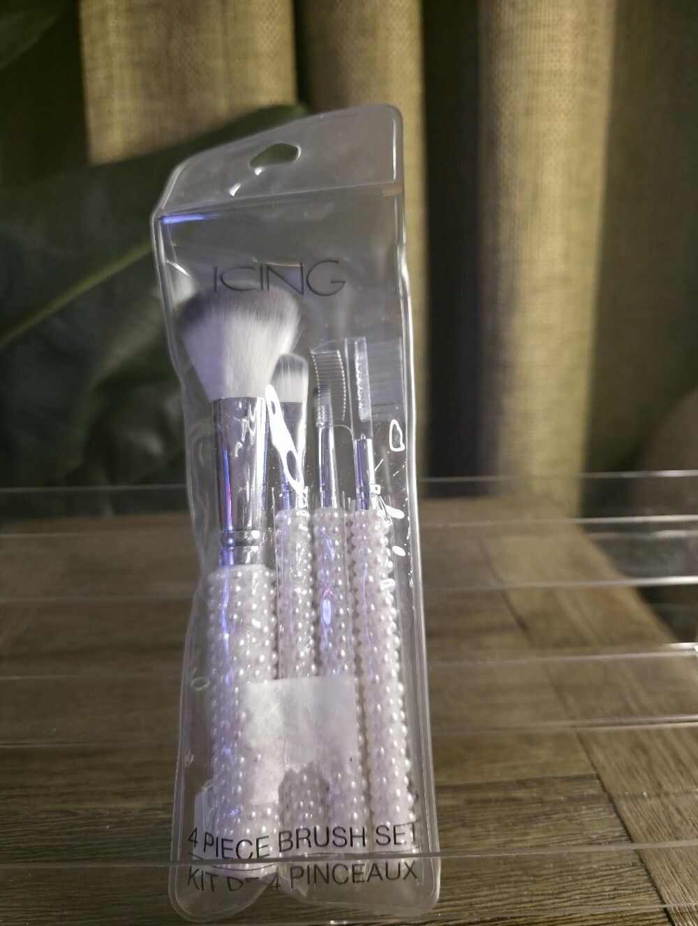 ICING 4-Piece Makeup Brush Set — Pearl White Handles